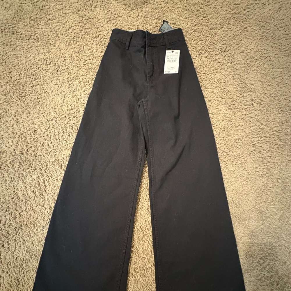 Zara Black High Rise Women Jeans never worn!